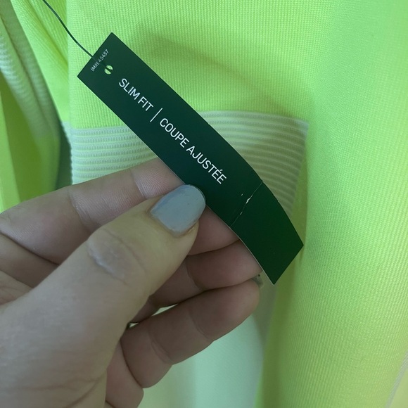 Nike NWT Women's Neon Yellow pack Tech Dress size Med SOLDOUT - Picture 8 of 11